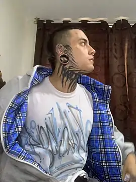 _valentinoooo webcam