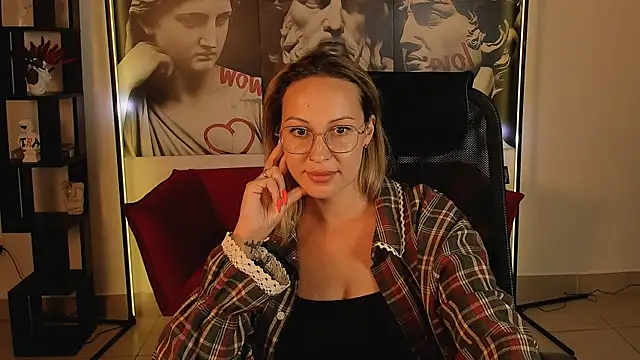 Charlotte_Hudson webcam