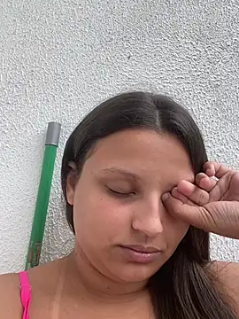 julia_moreira webcam
