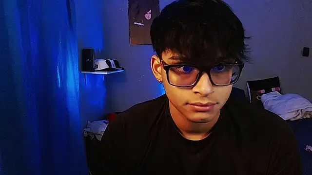 Mr_yisuzz webcam