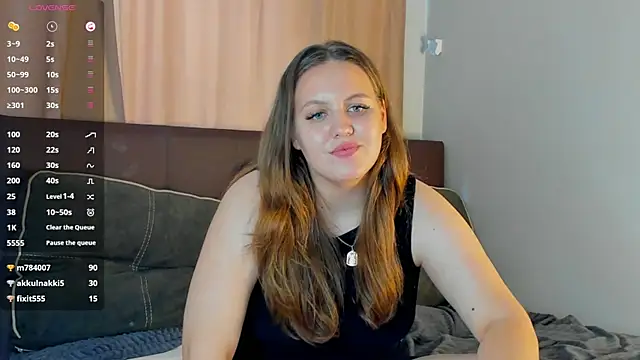 MissBadTiming webcam