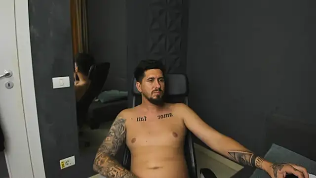LoganStroud webcam
