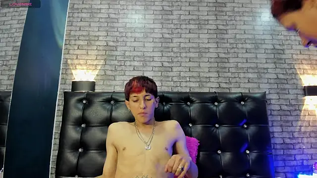 Keily_and_cartyx webcam