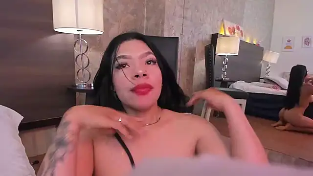 Adriana_Paul webcam