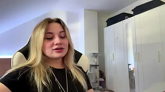 tutsiecutie webcam
