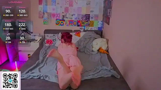 Mia_Moores webcam