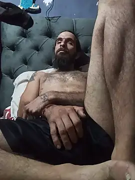 hairy_mannn webcam