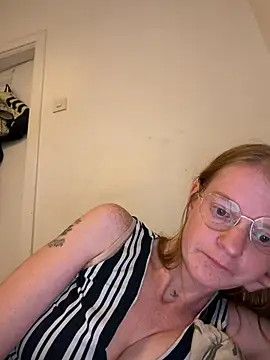 jannis1992 live cam on StripChat
