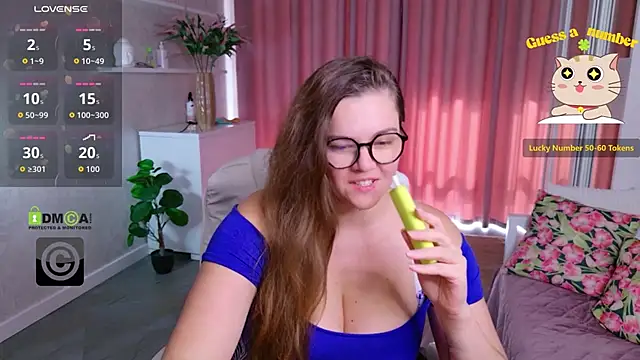 KellyKleine webcam