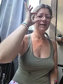 NikkiBlisss webcam