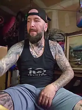 Beardedtattood webcam