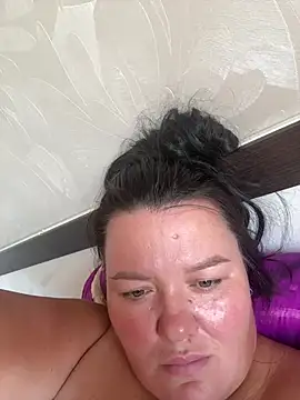 SunnyLeila2101 webcam