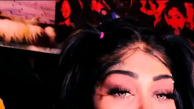 indian_dreamgirl webcam