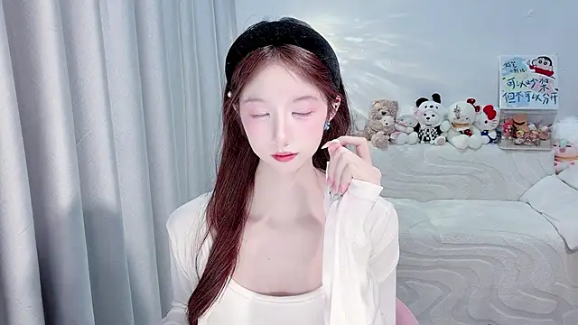 lucky-tt live cam on StripChat