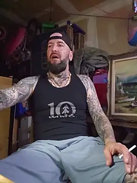 Beardedtattood webcam