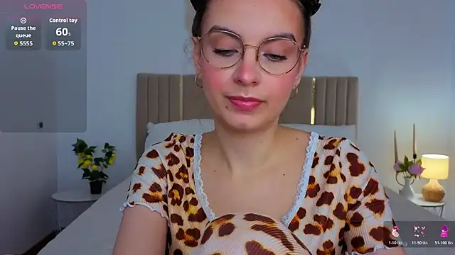 Real_cutie1 webcam