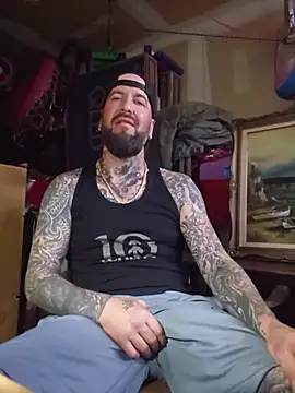 Beardedtattood webcam