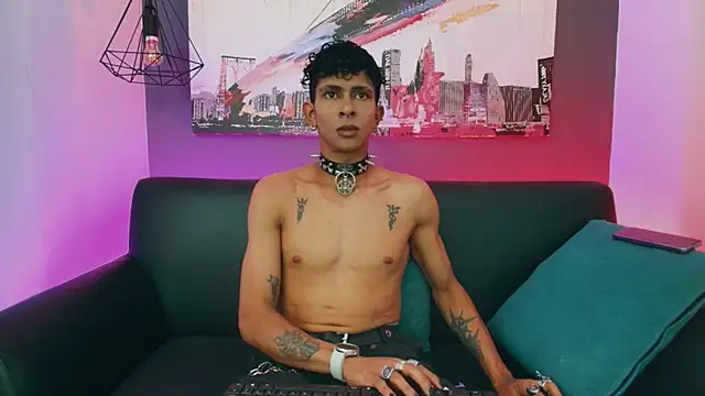 Maximoking26 webcam
