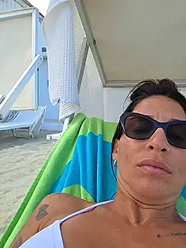 sexy7883 live cam on StripChat
