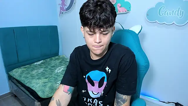 nataly_0303 live cam on StripChat