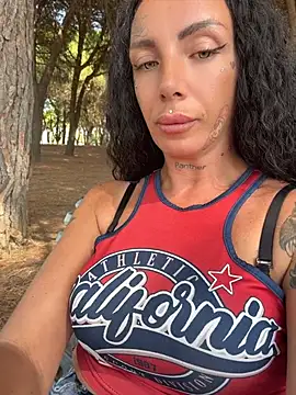 Partenope_Girl webcam