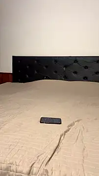LuciaLatina webcam