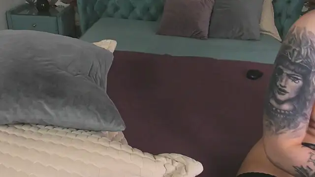 Naughty_Cherry webcam
