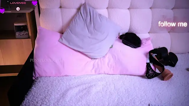 Pussylovekate webcam