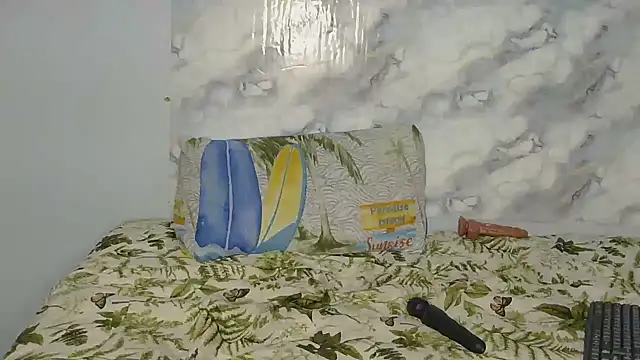 HornyBlackSlut webcam