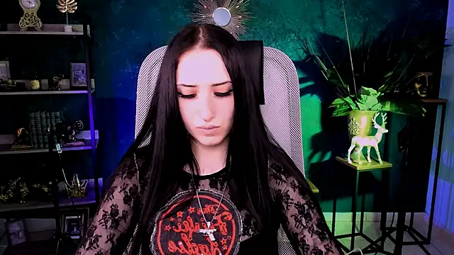 MonicaLowes webcam