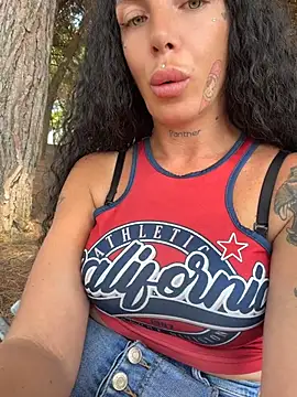Partenope_Girl webcam