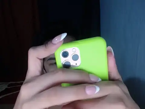 BriannaCruz24 webcam