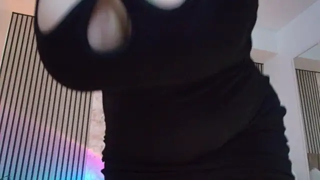 JuliRamirez webcam