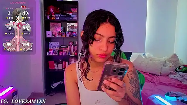 Lovelyamyy webcam