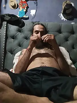 hairy_mannn webcam