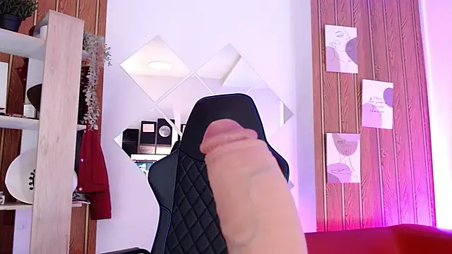milfsecret69 webcam