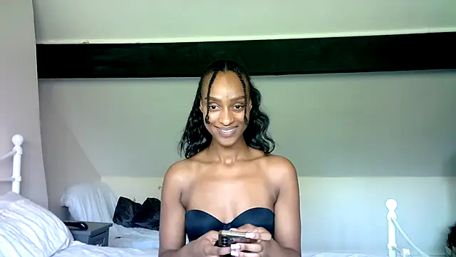 Hazel_Dollxx