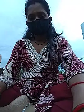 Poojashrma33 webcam