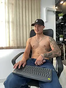 Alexander_ferre webcam