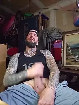 beardedtattood (Ask my age) - 💦💦💦💦Make my cock explode 💦💦💦💦