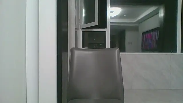 nole_china7 (Ask my age) - talk / fun / cum