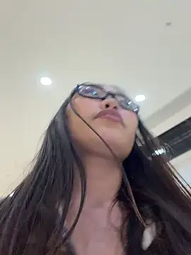 trytomakememoam webcam