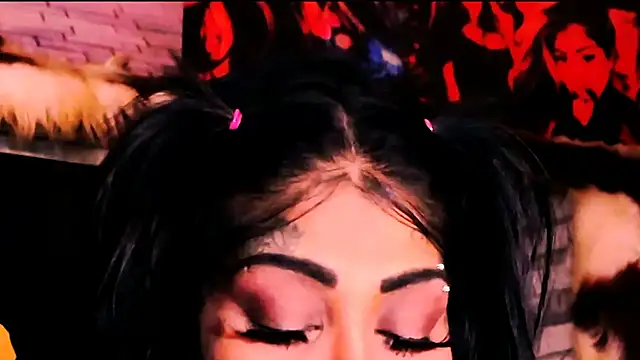 indian_dreamgirl webcam