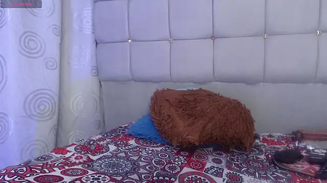 charlotte_brawn webcam