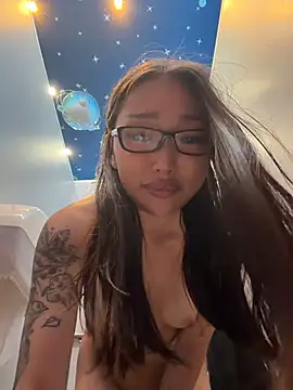 trytomakememoam webcam