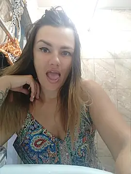 KrissSexi 🔊 free naked chat