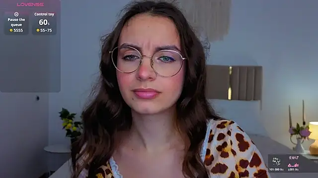 Real_cutie1 webcam