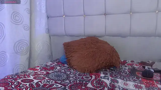 charlotte_brawn webcam