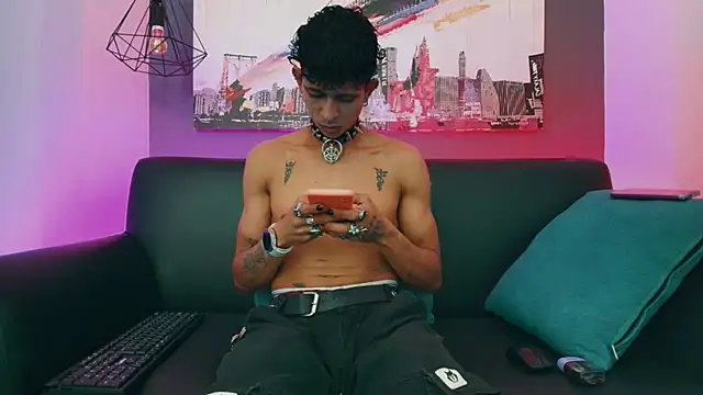 Maximoking26 webcam
