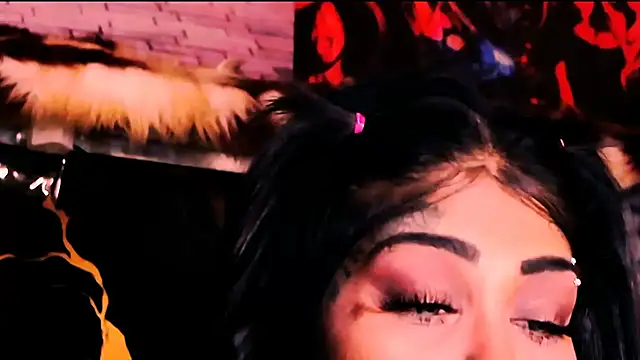 indian_dreamgirl webcam